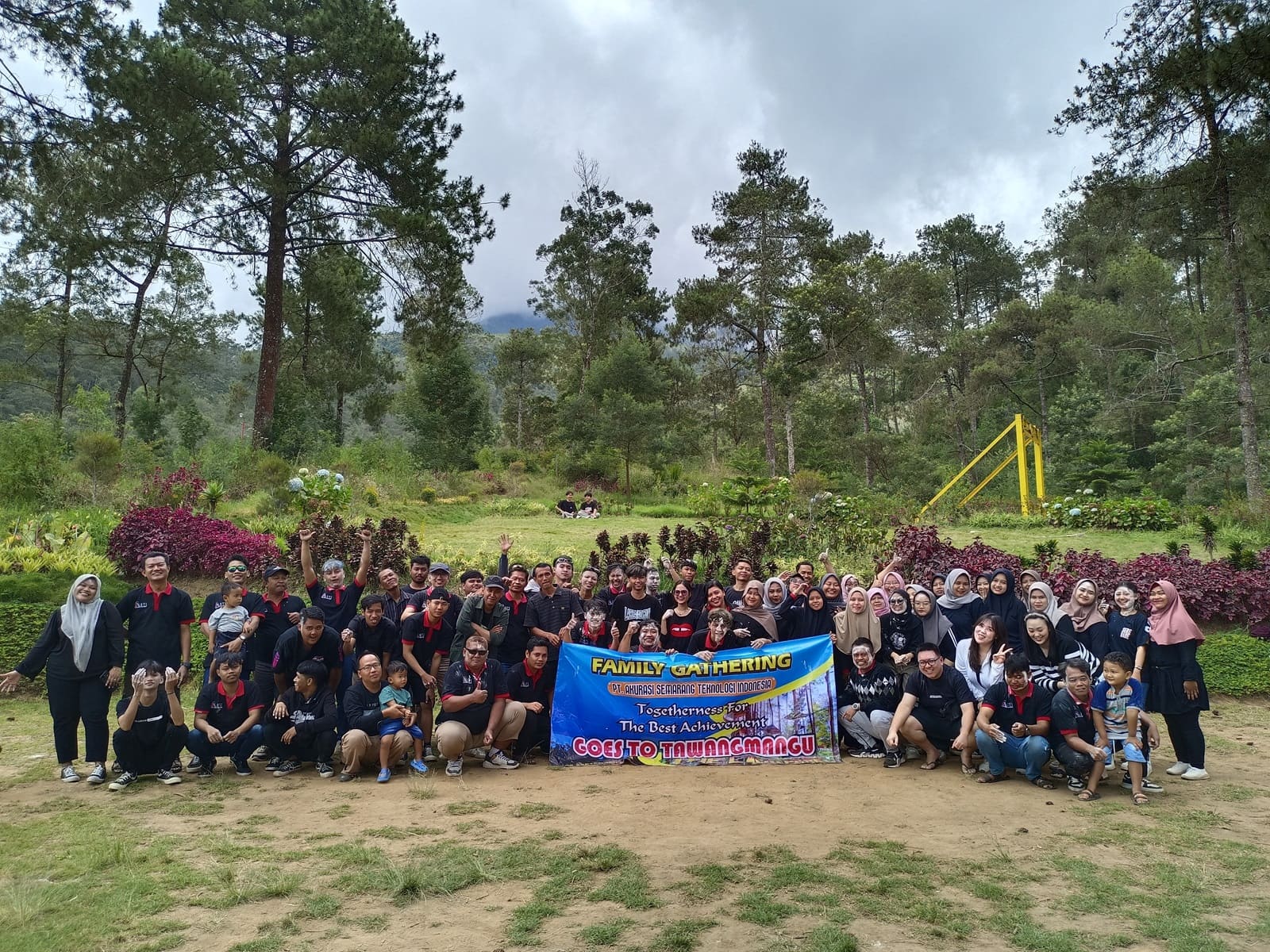 Read more about the article Family Gathering PT. ASTI Goes To Tawangmangu